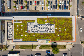 2615-2865 Ave Van Horne, Montréal, QC - VISTA AÉREA  vista de mapa - Image1