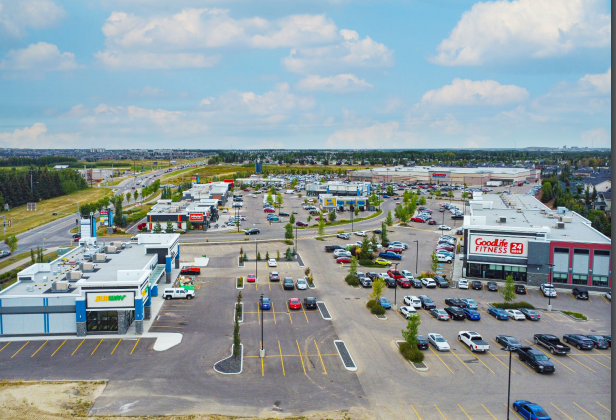 7135 Winterburn Rd NW, Edmonton, AB en alquiler - Foto del edificio - Imagen 1 de 2