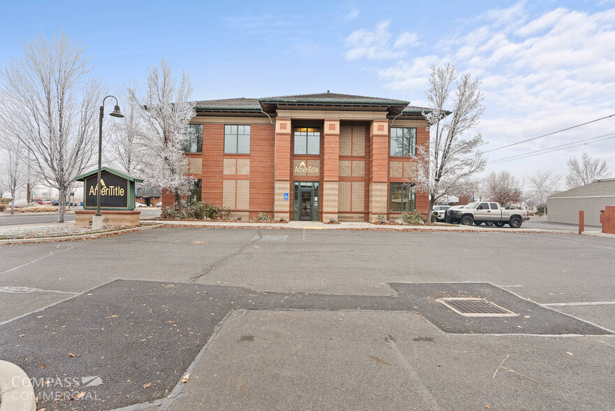 735 SW 6th St, Redmond, OR en alquiler - Foto del edificio - Imagen 2 de 60