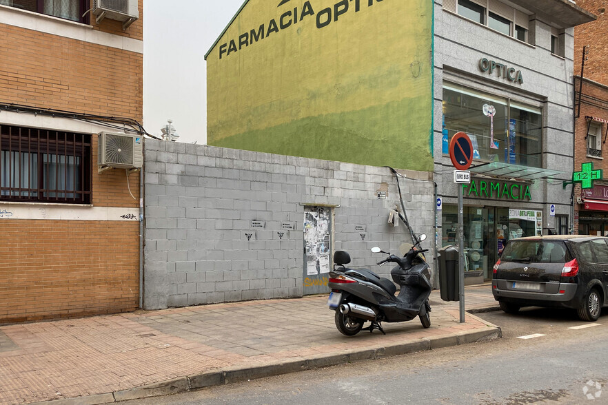 Terrenos en Madrid, MAD en venta - Foto del edificio - Imagen 3 de 3