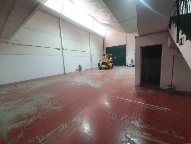 Más detalles de Nave en alquiler