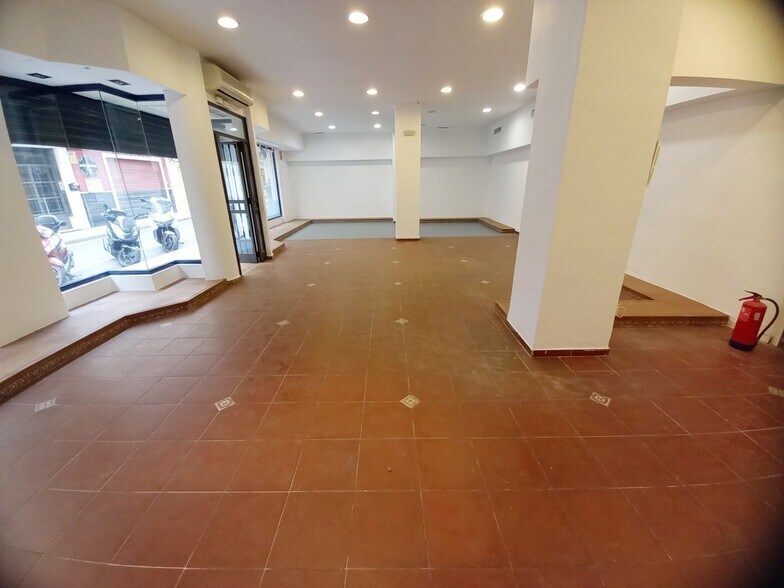 Local en Córdoba en venta - Foto del interior - Imagen 1 de 8