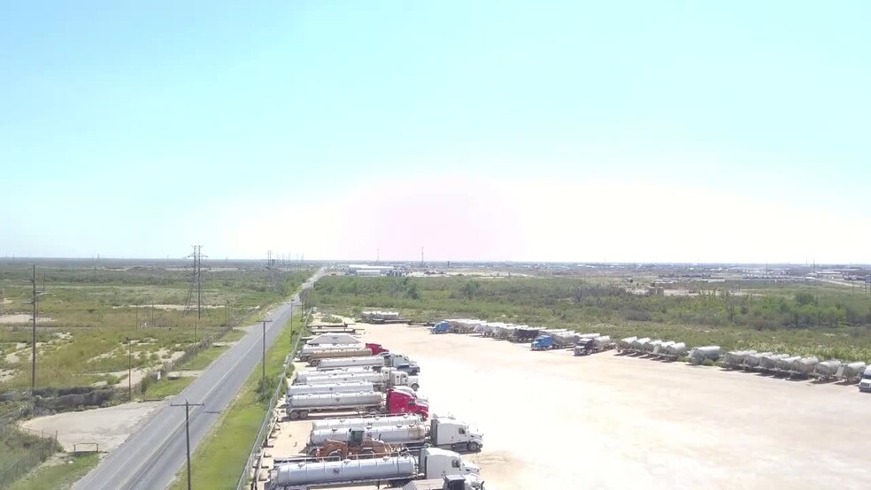 2250 Dixie Blvd, Odessa, TX en venta - Vídeo de anuncio comercial - Imagen 2 de 106