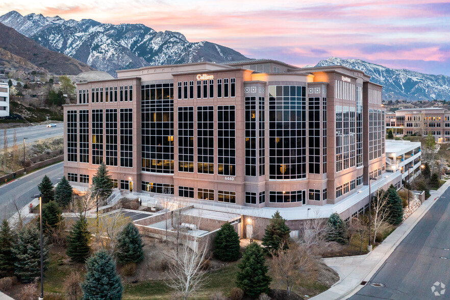 6440 S Millrock Dr, Salt Lake City, UT en alquiler - Foto del edificio - Imagen 3 de 18