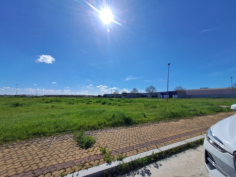los Palillos, Alcalá de Guadaíra, Sevilla en venta - Foto principal - Imagen 2 de 13