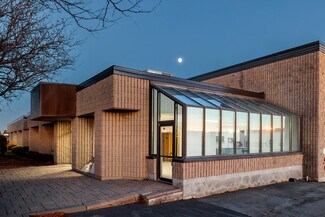 Más detalles de 1660-1700 Boul Hymus, Dorval, QC - Nave en venta