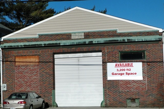 461 Douglas Ave, Providence, RI en alquiler - Foto del edificio - Imagen 1 de 12