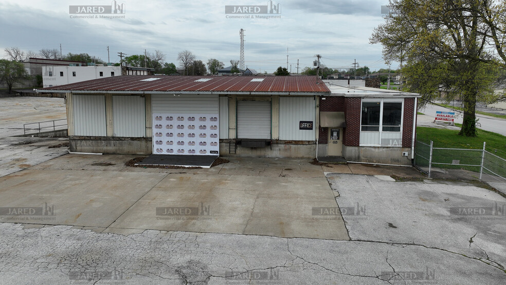 444 N Belcrest, Springfield, MO en alquiler - Foto del edificio - Imagen 2 de 30