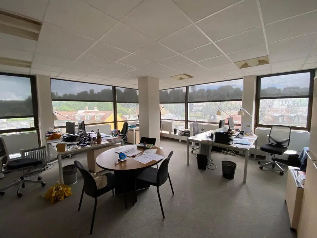 4-6 Rue D'Orleans, Saint-Cloud en venta Foto del interior- Imagen 1 de 4