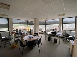 4-6 Rue D'Orleans, Saint-Cloud en venta Foto del interior- Imagen 1 de 4