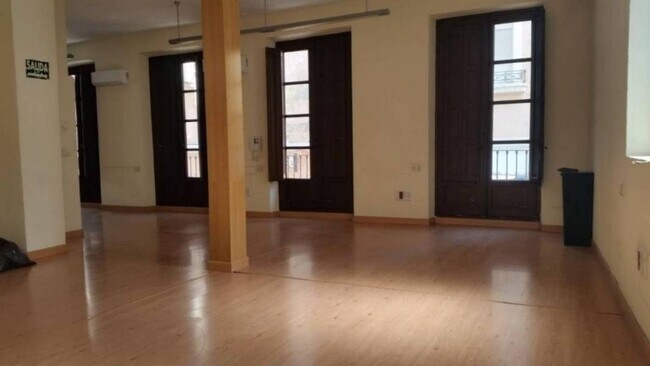 Más detalles de Oficina en alquiler