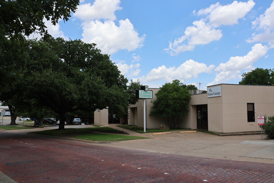 4201 Camp Bowie Blvd, Fort Worth, TX en alquiler - Foto del edificio - Imagen 3 de 18