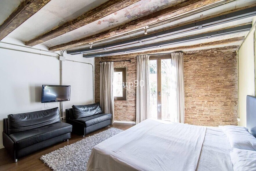 Edificio residencial en Barcelona, Barcelona en venta - Foto del interior - Imagen 3 de 15