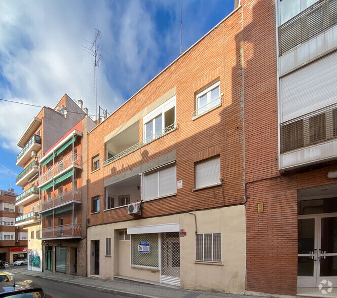 Edificio residencial en Madrid, Madrid en venta - Foto del edificio - Imagen 2 de 2