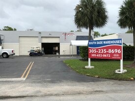 South Dade Warehouses - Inmueble