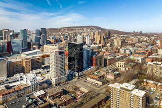 1 Boul de Maisonneuve O, Montréal, QC - VISTA AÉREA  vista de mapa