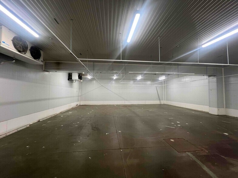 Nave en Colmenar Viejo, Madrid en venta - Foto del edificio - Imagen 2 de 8