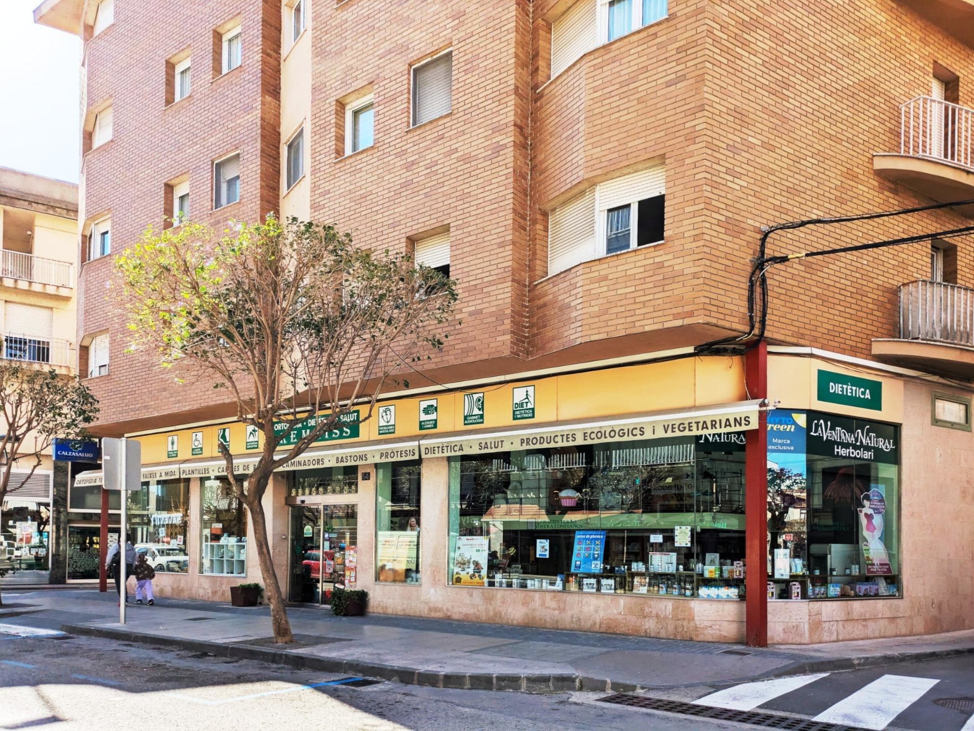 Local en Amposta, Tarragona en alquiler Foto del edificio- Imagen 1 de 6