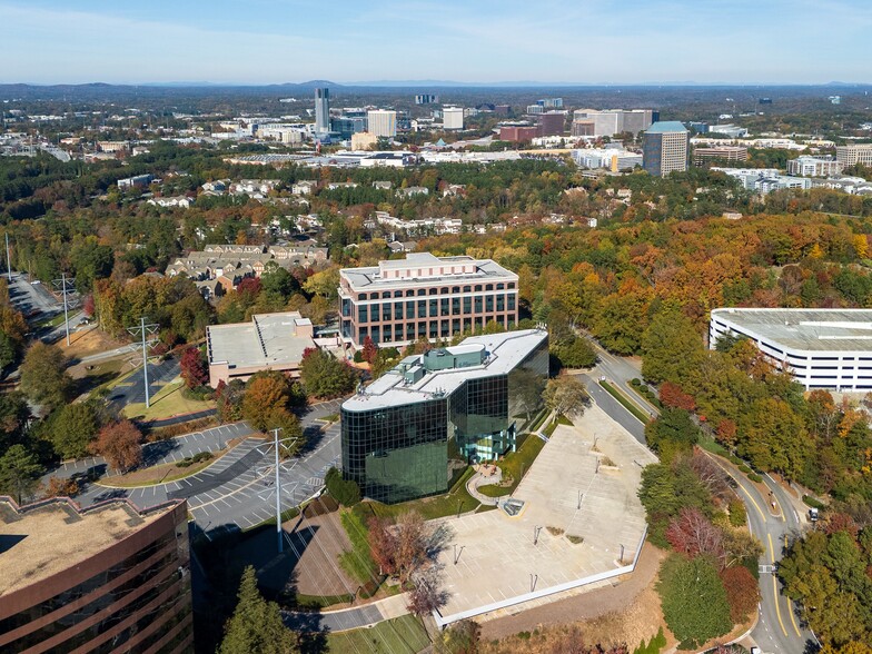 2849 Paces Ferry Rd SE, Atlanta, GA en alquiler - Foto del edificio - Imagen 2 de 15