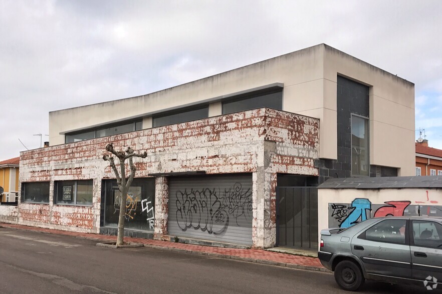 Calle la Coruña, 2, Torrejón del Rey, Guadalajara en alquiler - Foto del edificio - Imagen 3 de 4