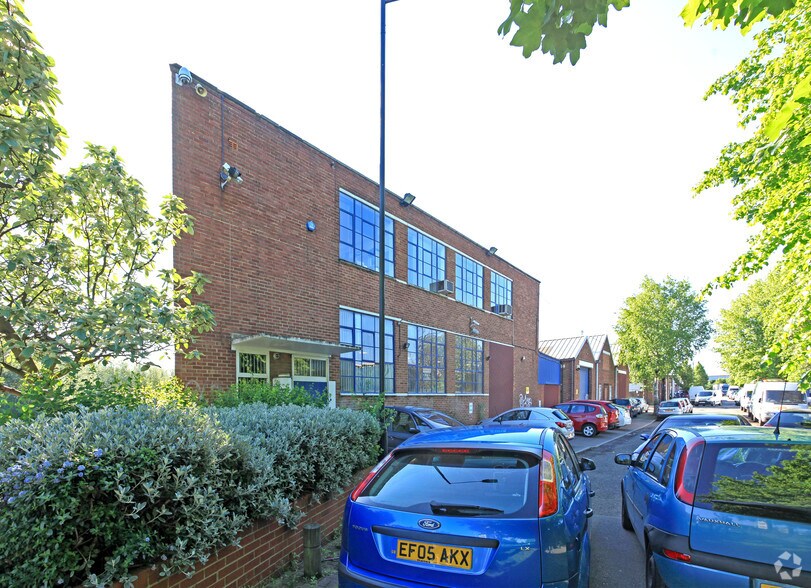 42-50 Steele Rd, London en alquiler - Foto del edificio - Imagen 3 de 6