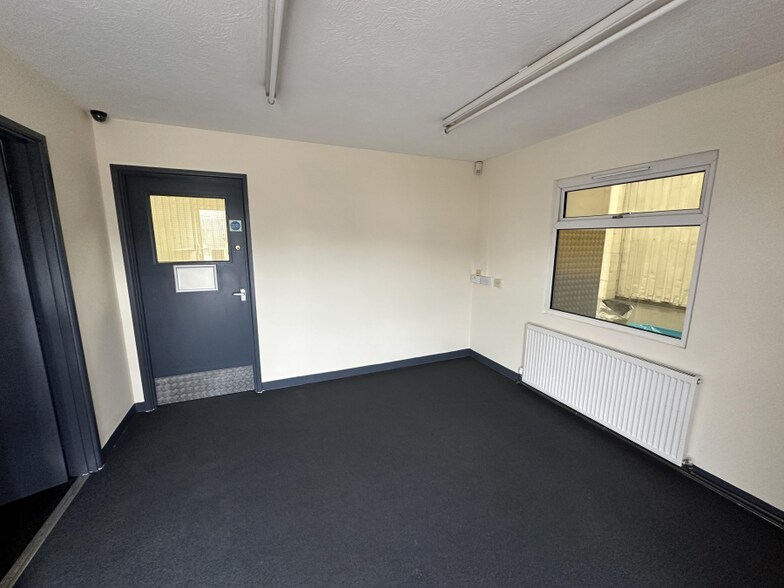 Wilson Way, Redruth en alquiler - Foto del interior - Imagen 2 de 3