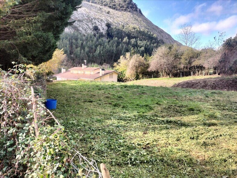 Terreno en Castro-Urdiales en venta - Foto del edificio - Imagen 3 de 12