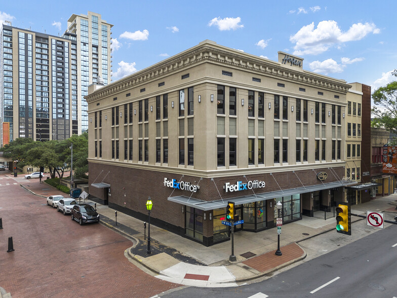 901 Houston St, Fort Worth, TX en alquiler - Foto del edificio - Imagen 1 de 19