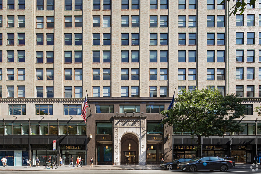 11 W 42nd St, New York, NY en alquiler - Foto del edificio - Imagen 3 de 14