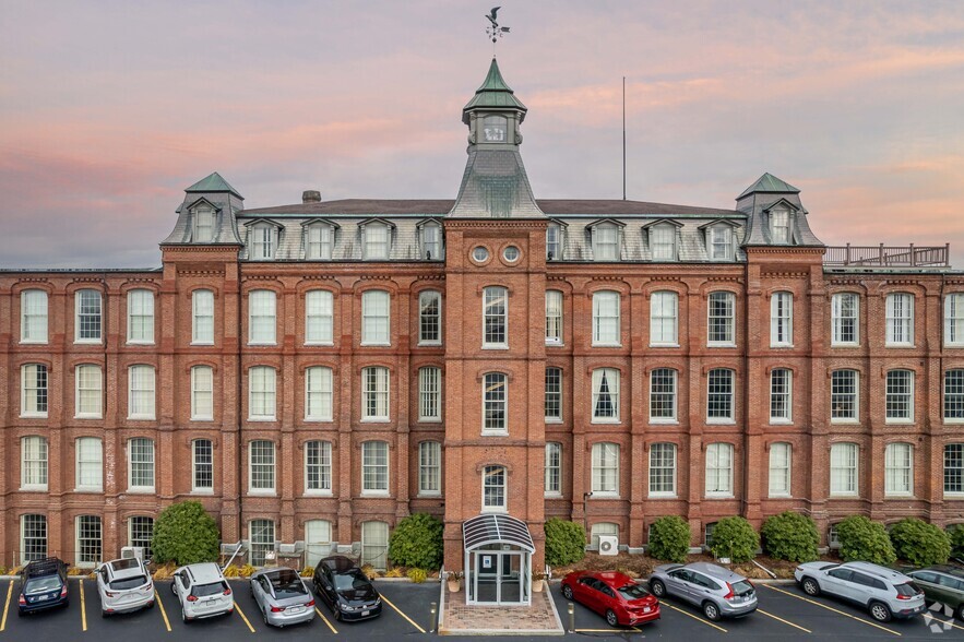 320 Nevada St, Newton, MA en alquiler - Foto del edificio - Imagen 2 de 34