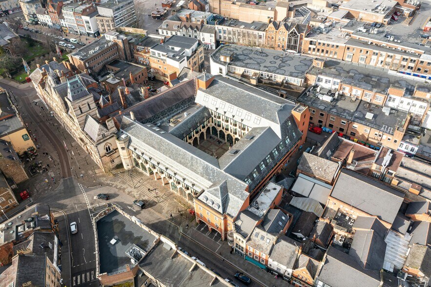 St Giles Sq, Northampton en venta - Foto del edificio - Imagen 3 de 13