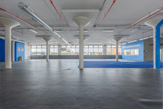 100-02 Rockaway Blvd, Ozone Park, NY en alquiler Foto del interior- Imagen 2 de 6