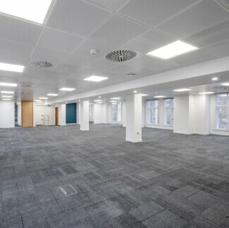 Más detalles de 12-24 Oxford Ct, Manchester - Oficina en alquiler