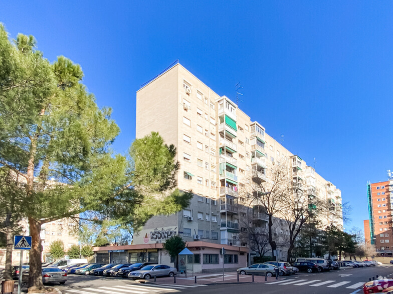 Plaza San Juan de Covas, 16, Alcorcón, Madrid en venta - Foto principal - Imagen 1 de 2