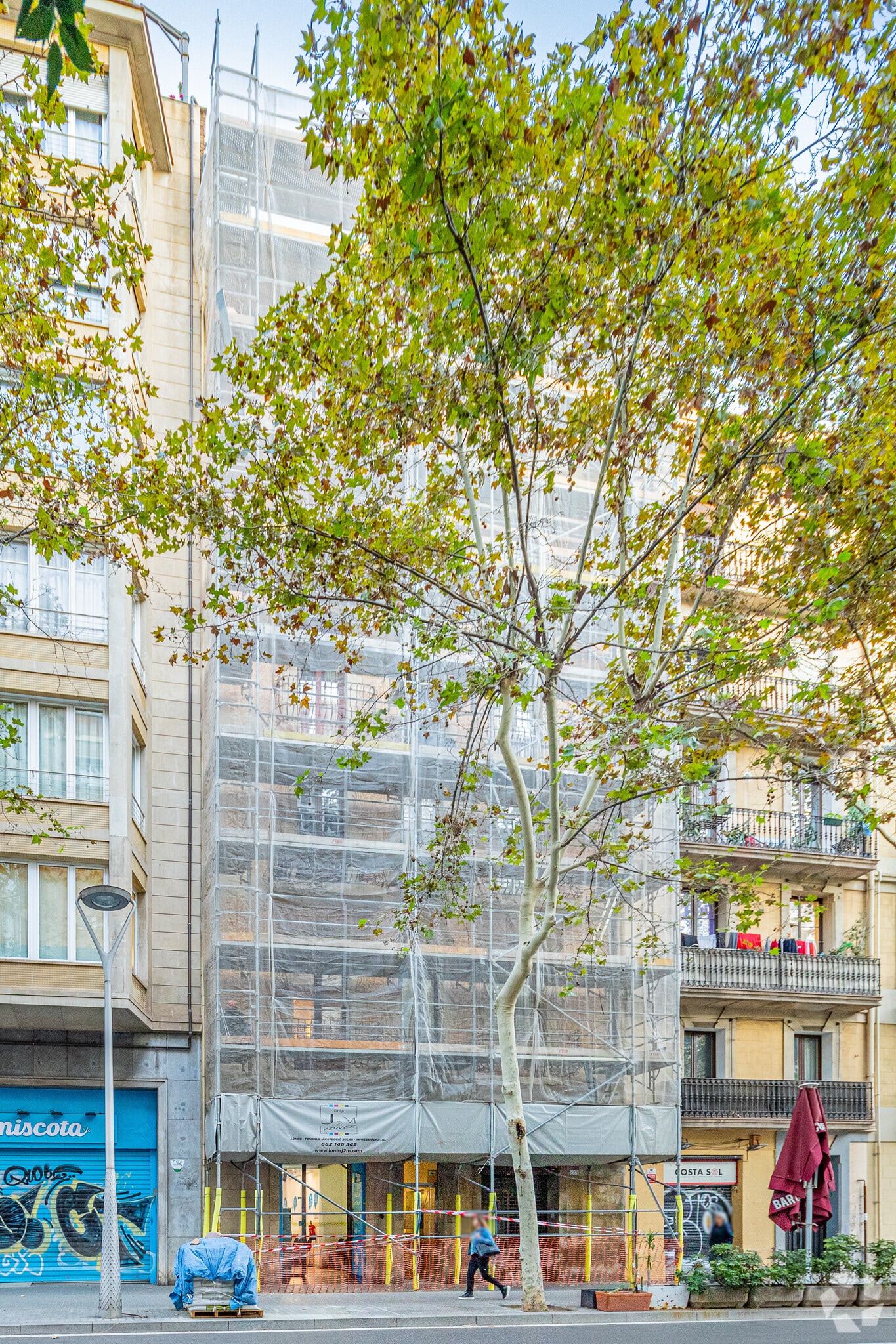 Edificio residencial en Barcelona, Barcelona en venta Foto principal- Imagen 1 de 2