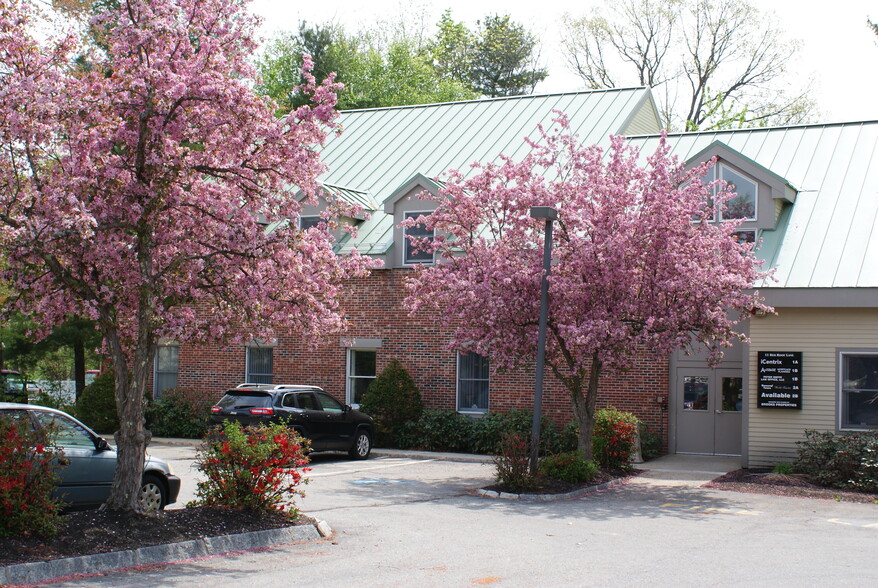 11 Red Roof Ln, Salem, NH en alquiler - Foto del edificio - Imagen 3 de 10