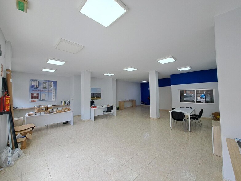 Local en Alzira en venta - Foto del interior - Imagen 2 de 8
