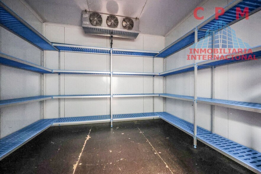 Nave en Madrid, Madrid en venta - Foto del edificio - Imagen 3 de 3