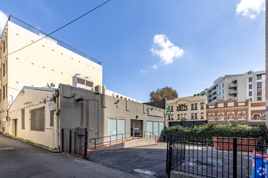 142-152 Broadway, Broadway en venta - Foto del edificio - Imagen 3 de 5