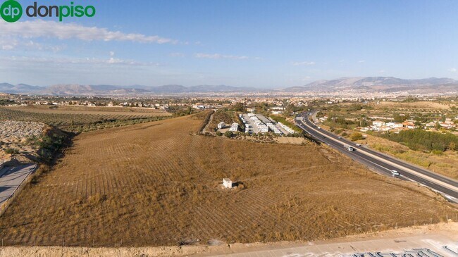 Más detalles de de Otura, 7, Villa de Otura - Terreno en venta