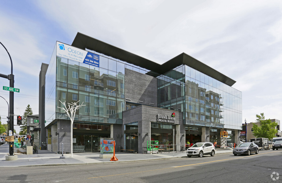 3332 20th St SW, Calgary, AB en alquiler - Foto del edificio - Imagen 3 de 24