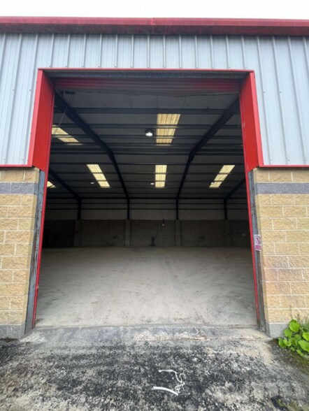 57B-57C Whitesides Hl, Craigavon en alquiler - Foto del edificio - Imagen 2 de 3