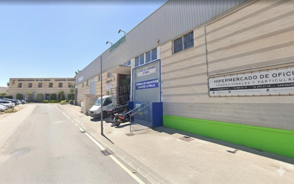 Local en LA NUCÍA en venta - Foto del edificio - Imagen 2 de 10