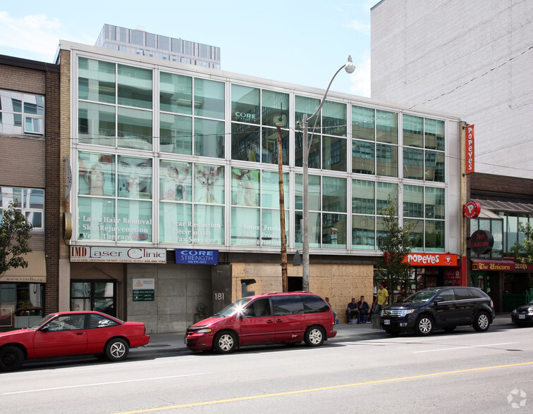 181 Eglinton Ave E, Toronto, ON en alquiler - Foto del edificio - Imagen 2 de 4