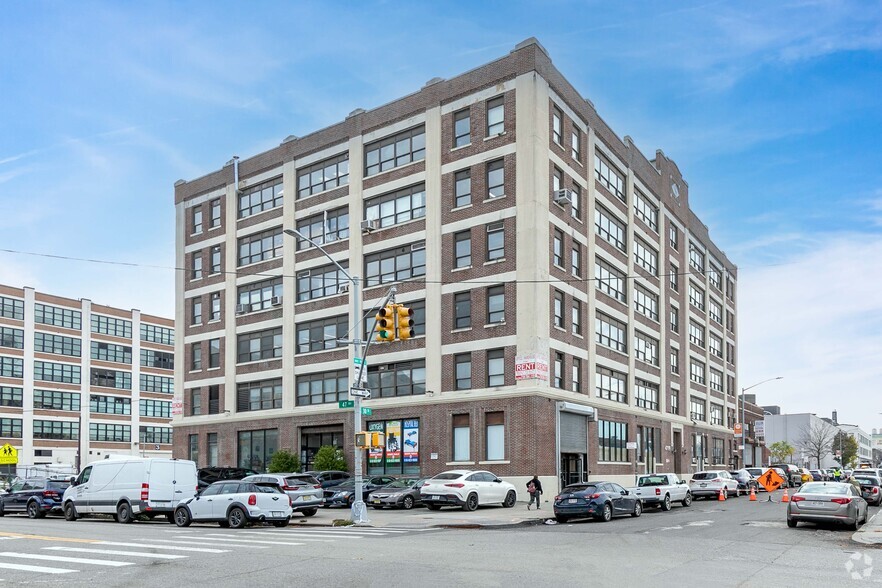 47-09 30th St, Long Island City, NY en alquiler - Foto principal - Imagen 1 de 21