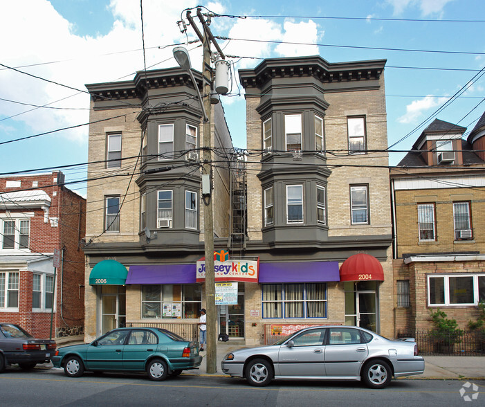 2004 New York Ave, Union City, NJ en alquiler - Foto del edificio - Imagen 3 de 8