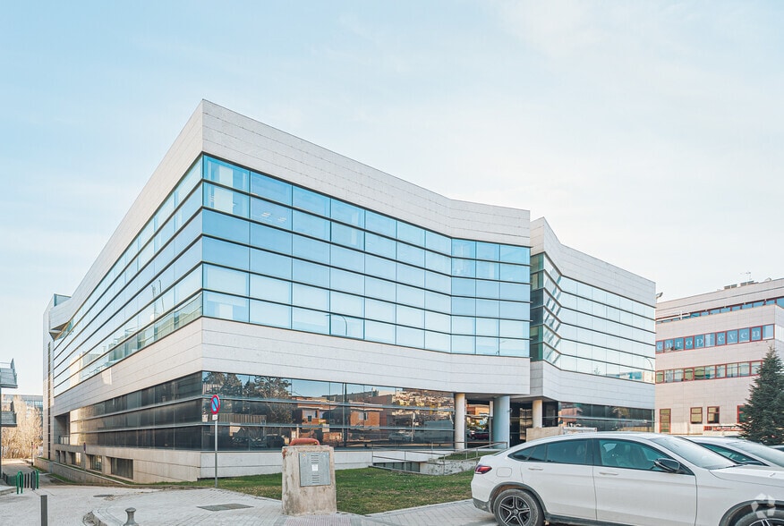 Avenida Industria, 51, Alcobendas, Madrid en venta - Foto del edificio - Imagen 2 de 5