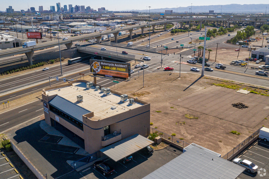 1622 N Black Canyon Fwy, Phoenix, AZ en alquiler - Foto del edificio - Imagen 3 de 6