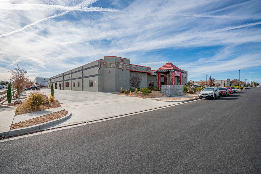 356 E Avenue K6 Ave, Lancaster, CA en alquiler - Foto del edificio - Imagen 1 de 13