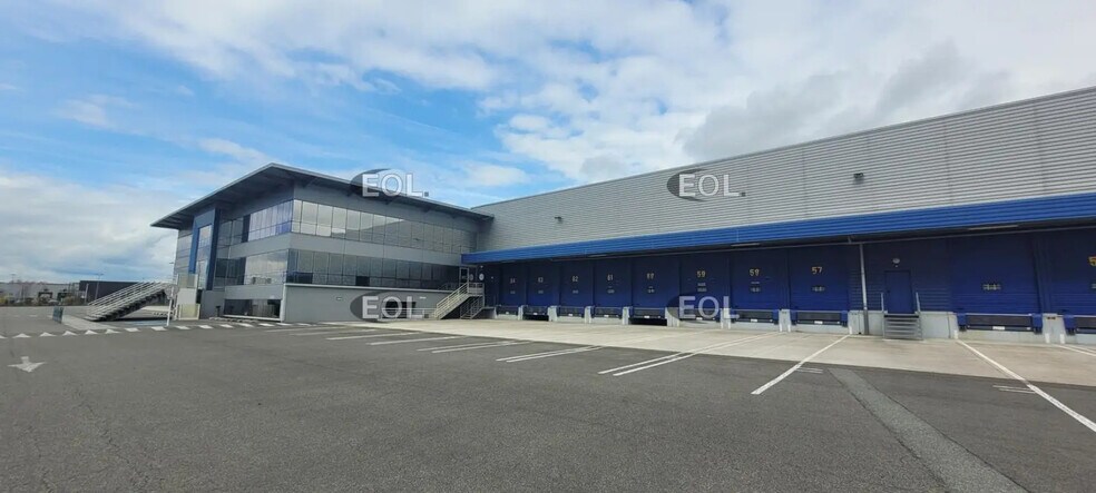 Nave en Étupes en alquiler - Foto del edificio - Imagen 1 de 7